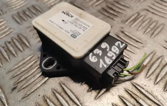 Mercedes-Benz Vito Viano W639 Yaw turn rate sensor 9065420518