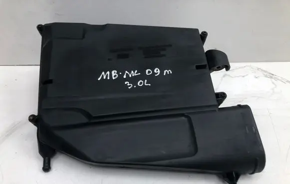 Mercedes-Benz ML W164 Air filter box A6420940204