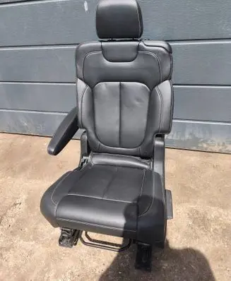 Jeep Grand Cherokee WL Rear seat