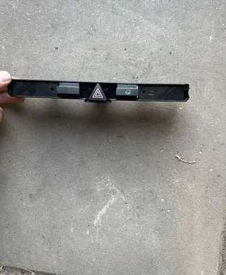Opel Astra H Hazard light switch 03758075 13100105 0320