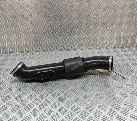 KIA Sportage Air intake duct part 28130P0400