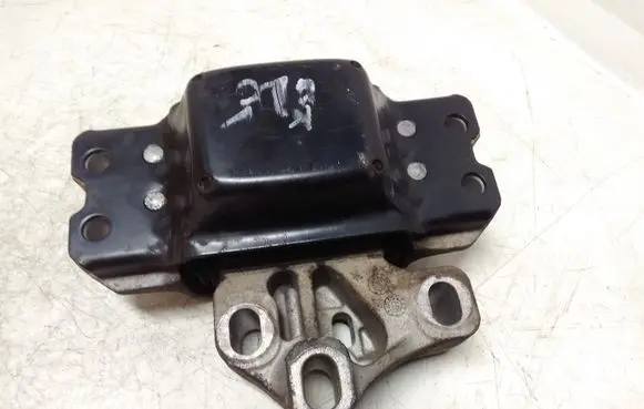 Volkswagen Tiguan Gearbox mount