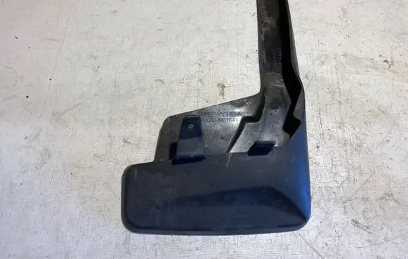 Lexus RX 450H Front mudguard 76622YY110A PU0604801TF1