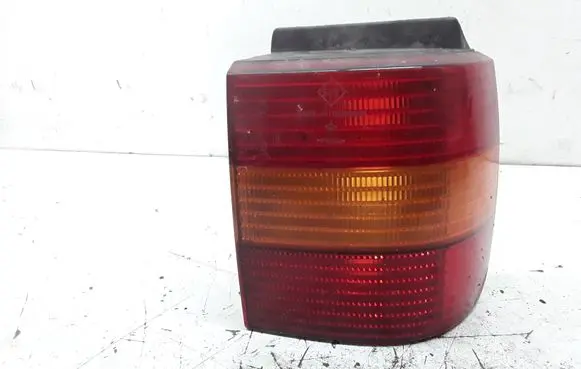 Volkswagen PASSAT B4 Rear/tail lights 3A9945112