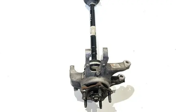 Rear wheel hub