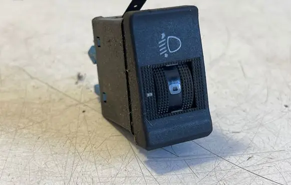 Audi 80 90 S2 B4 Headlight level height control switch 443941301A