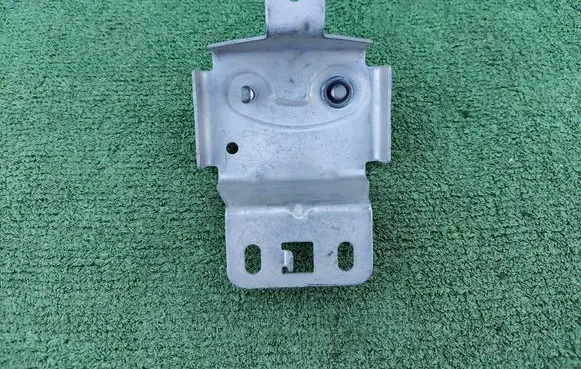 Volkswagen Tiguan Engine bonnet/hood lock/latch loop/hook 571823185