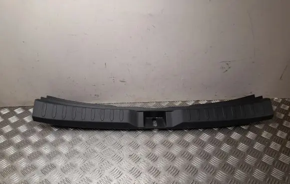 Toyota RAV 4 (XA50) Trunk/boot sill cover protection 5838742130