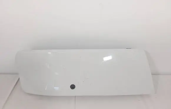 Front bumper splitter molding