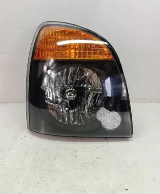 Hyundai H-100 Headlight/headlamp 921024F0