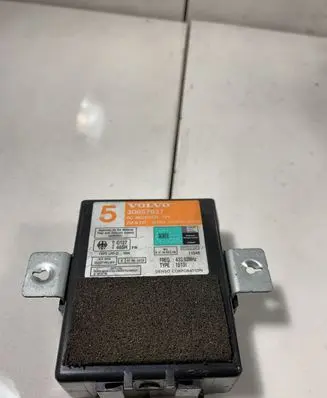 Volvo S40, V40 Alarm control unit/module 30857627