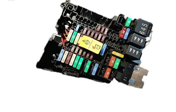 Volkswagen Golf VII Fuse module 5WA937615