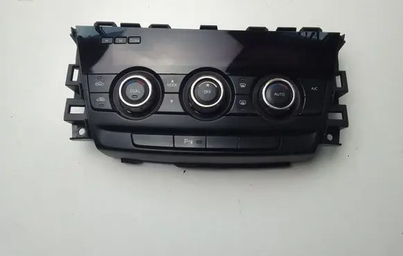 Mazda 6 Air conditioner control unit module GJH561190F
