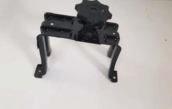 Audi A5 8T 8F Spare wheel mounting bracket 8K0802715A