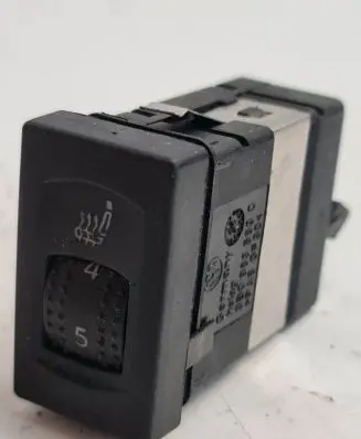 Volkswagen PASSAT B5 Seat heating switch 3B0963563C