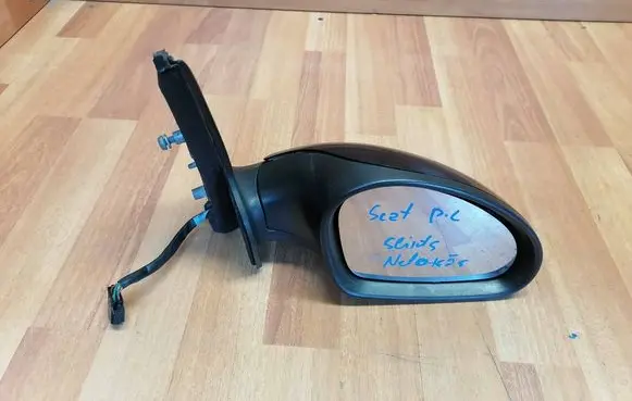 Seat Altea Front door electric wing mirror 