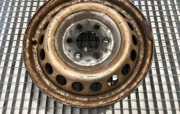 Volkswagen Crafter R16 steel rim