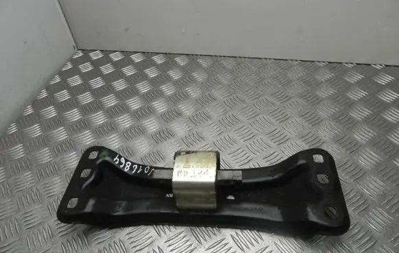 Mercedes-Benz E W211 Engine mount bracket A2112421901 VD16864