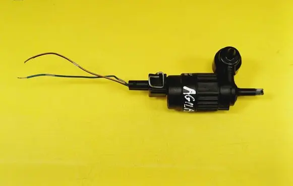 Opel Agila A Windscreen/windshield washer pump 090586632