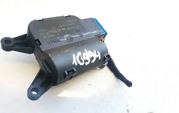 Volkswagen Jetta V Air flap motor/actuator 0132801340 983384KD