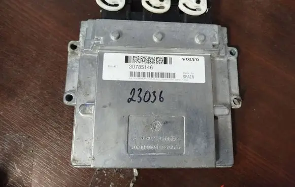 Volvo S40 Engine control unit/module ECU 30785146