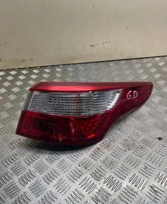 Renault Latitude (L70) Rear/tail lights