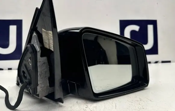 Mercedes-Benz E W212 Front door electric wing mirror A3159444