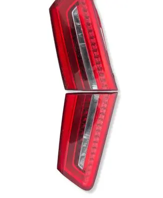 Audi A4 S4 B5 8D Tailgate rear/tail lights 4G9945093B 608701