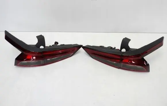 Nissan Qashqai J12 Rear/tail lights set 