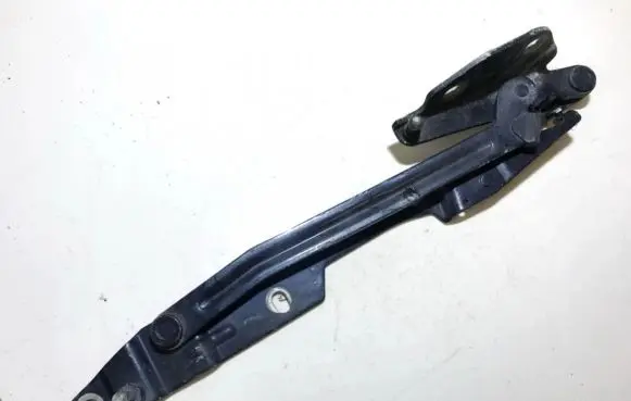 Audi A6 S6 C4 4A Tailgate/trunk/boot hinge 4a5827499a