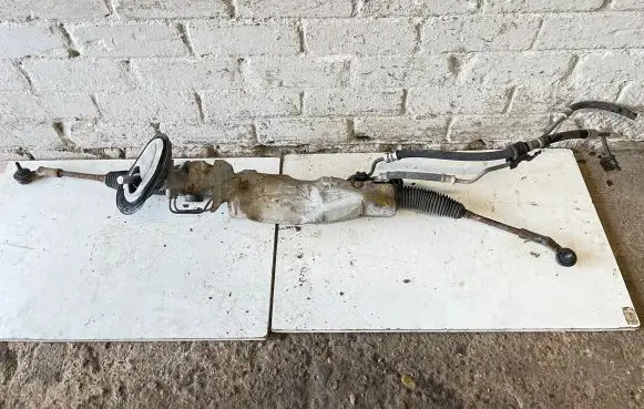 Ford Focus C-MAX Steering rack 3M513C567CE 34013