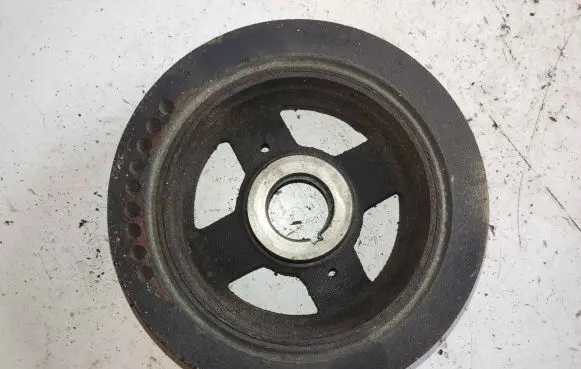 Nissan X-Trail T30 Crankshaft pulley