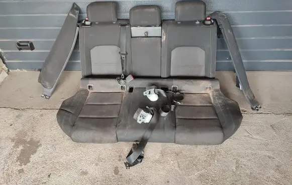 Volkswagen PASSAT B8 Second row seats 