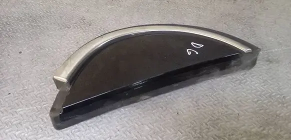 Peugeot 208 I Rear glass trim 9676009777D