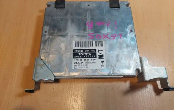 Lexus IS-F Engine control unit/module ECU 89661-53030 175300-2541