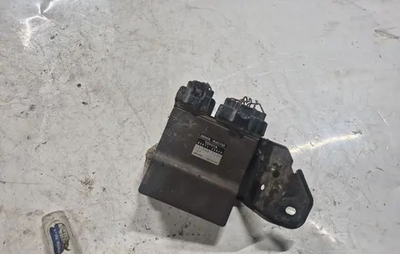 Toyota Avensis Verso Fuel injection control unit/module 8987126010 1310001280
