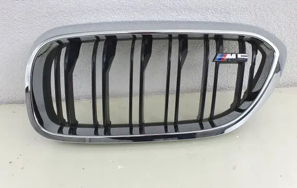BMW M5 F90 Front bumper upper radiator grill 4m0853651aj