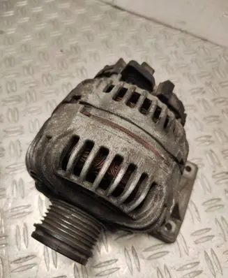 Volvo V70 Generator/alternator 8676498 0124525029