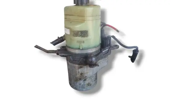 Ford Focus Power steering pump 4M513K514DC