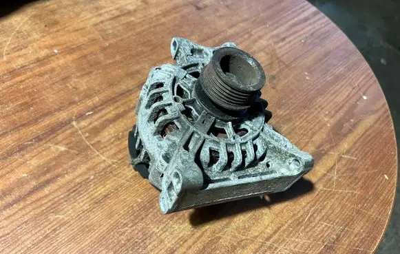 Mercedes-Benz A W169 Generator/alternator A2661540802