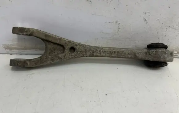 Mercedes-Benz C AMG W205 Rear upper control arm/wishbone A2053336200