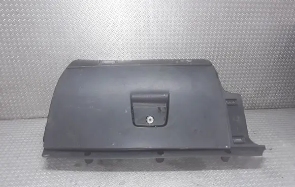 Volvo V50 Glove box set 8626141