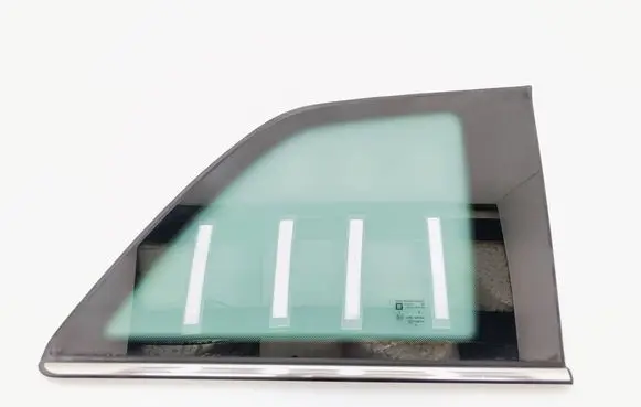 Opel Zafira B Rear side window 13123940