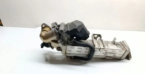 BMW 7 F01 F02 F03 F04 EGR valve cooler 7823210