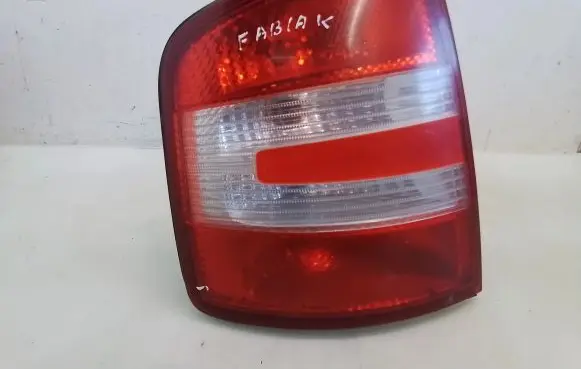 Skoda Fabia Mk1 (6Y) Rear/tail lights