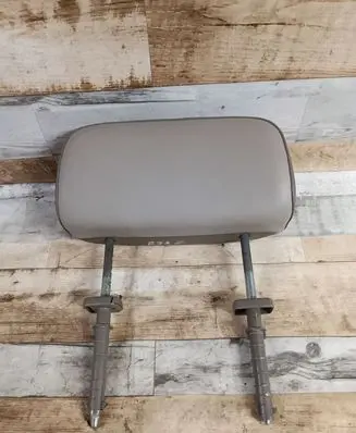 Chrysler Pacifica Rear seat headrest 