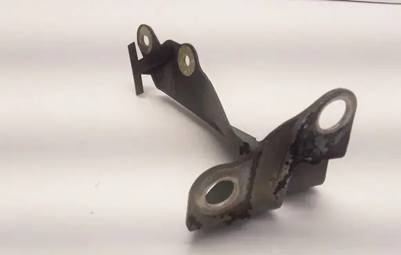 Ford Maverick Engine bonnet/hood hinges YL8416800AC