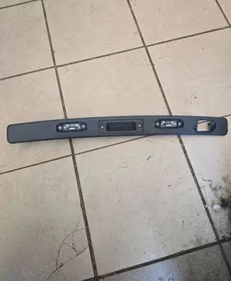 Volvo XC60 Trunk door license plate light bar 30753341