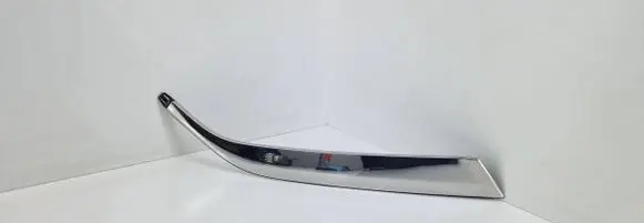 Peugeot 5008 II Rear side glass trim 9827008877
