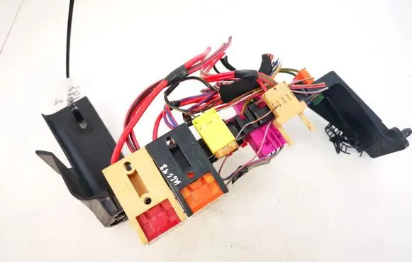 Audi A4 S4 B5 8D Sensor 8d1937545
